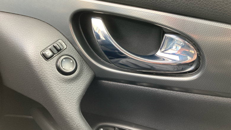 Nissan Qashqai 1.5 dCi [115] N-Motion 5dr Diesel Hatchback